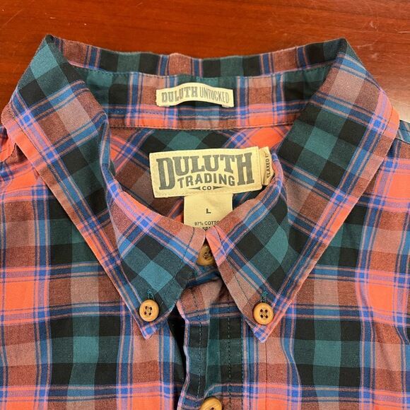 Duluth Trading Untucked Relaxed Fit Hidden Pocket Plaid Button Down Shirt sz L - Picture 6 of 9